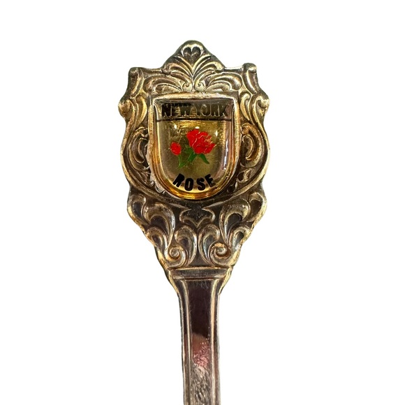New York Rose Collectable Souvenir Silver Spoon - Picture 2 of 5